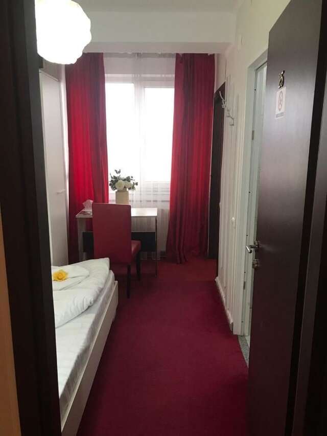 Гостевой дом Casa Ghetu Fundeni Бухарест-28